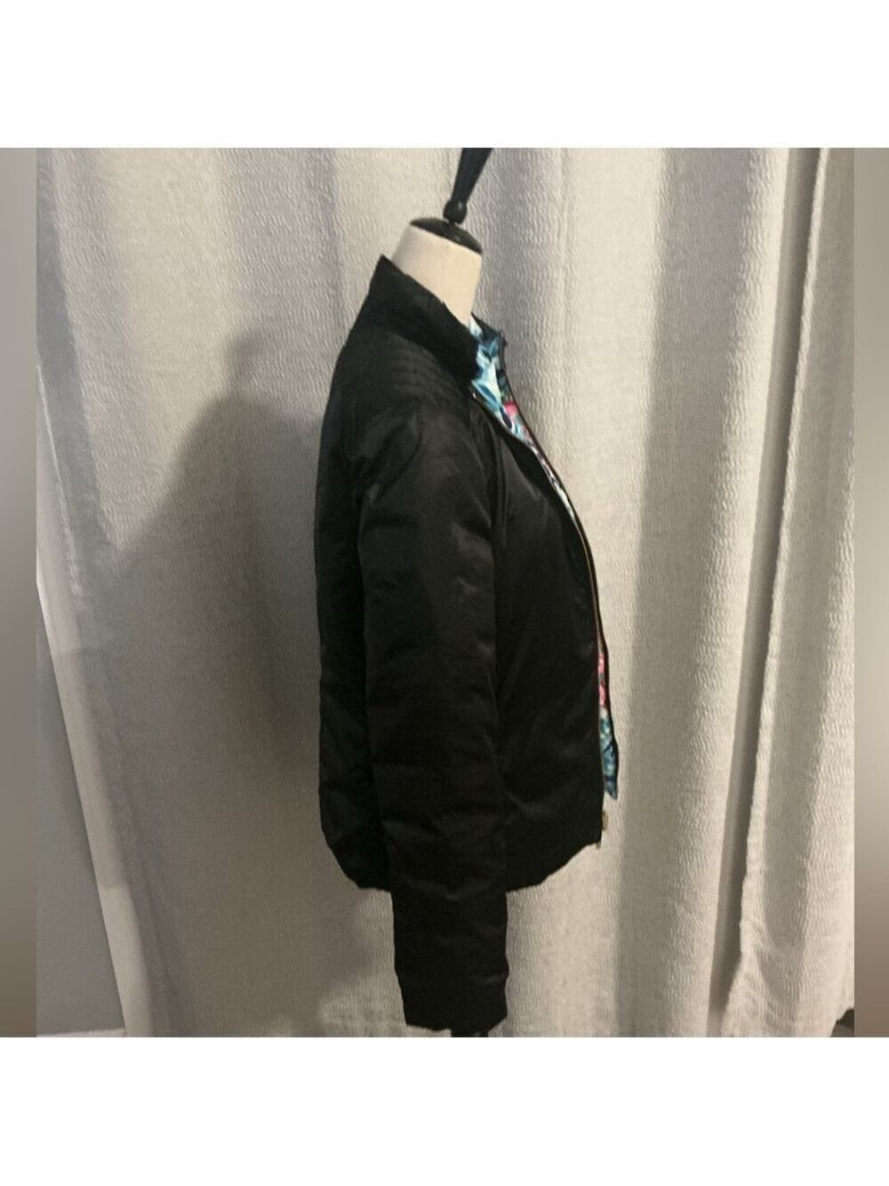 Lily Pulitzer Marley Reversible Puffer Jacket - Picture 7 of 14